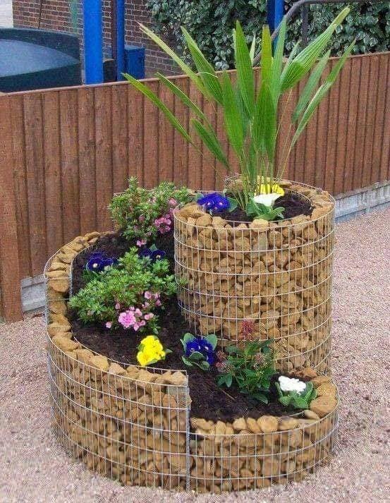 18 idées de décors à faire avec des pots cassés ou réutilisés 9
