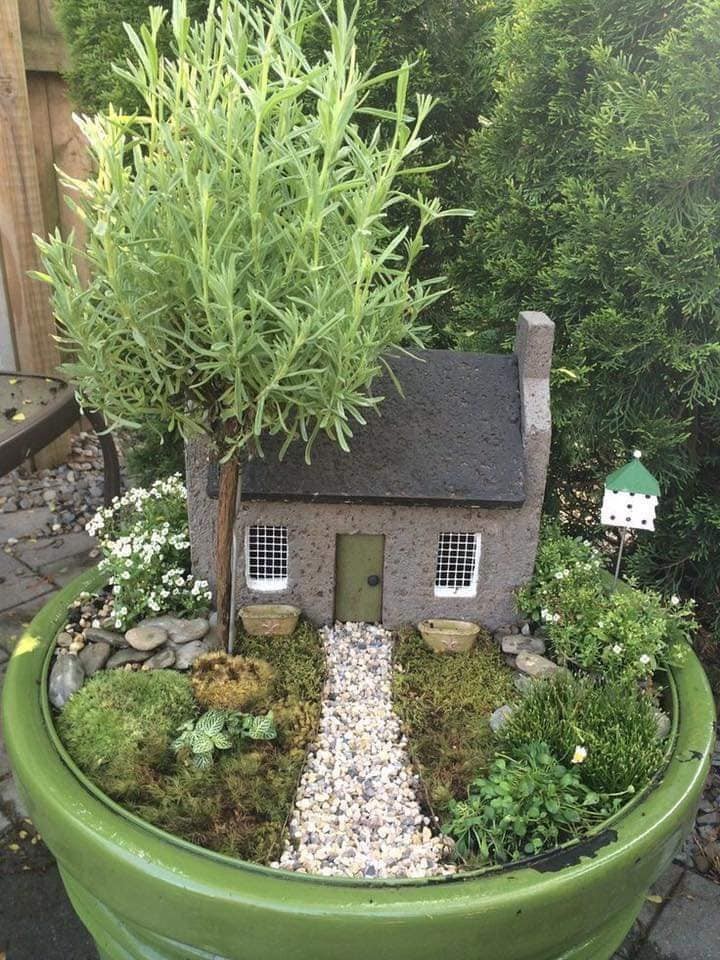 18 idées de décors à faire avec des pots cassés ou réutilisés 16