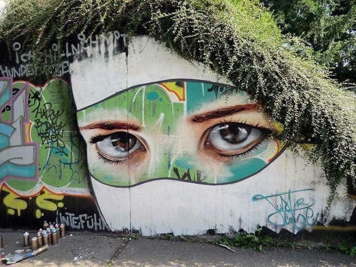 11 idées pour décorer sa palissade avec l'art de rue 10