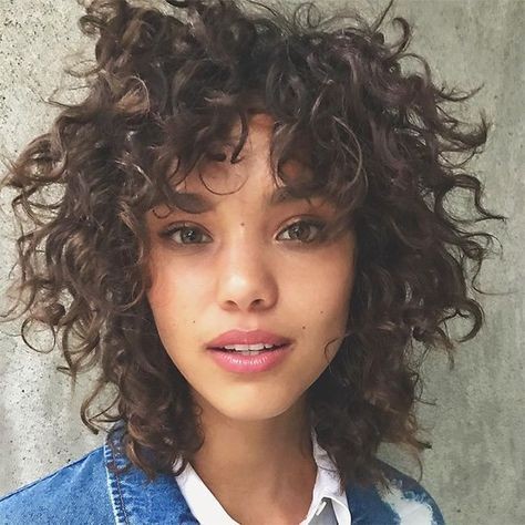 39 Coupes de cheveux pour femme qui font de l'effet 34 39 Coupes de cheveux pour femme qui font de l'effet 34