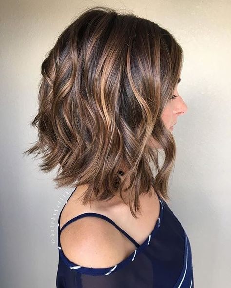 56 Coupes de cheveux mi-long qui rendent une femme irrésistible 7