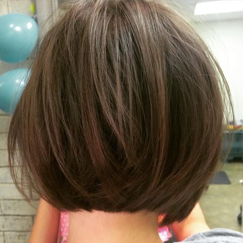 56 Coupes de cheveux mi-long qui rendent une femme irrésistible 29