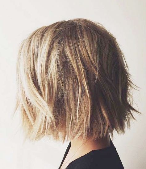 56 Coupes de cheveux mi-long qui rendent une femme irrésistible 32