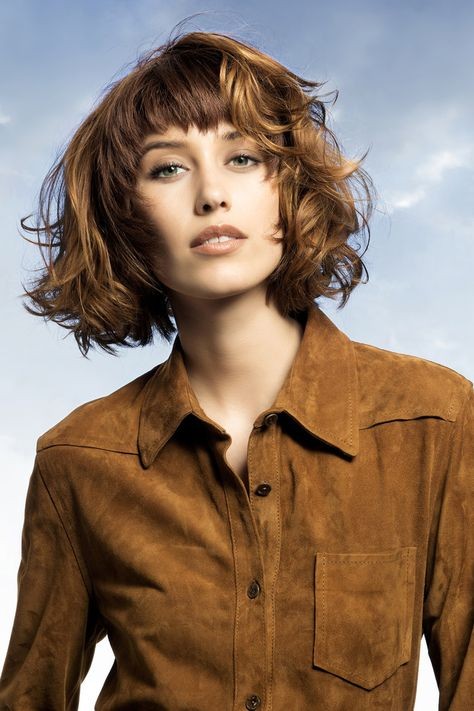 56 Coupes de cheveux mi-long qui rendent une femme irrésistible 38