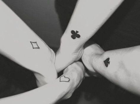 48 petits tatouages homme qui vont vous faire craquer 12 48 petits tatouages homme qui vont vous faire craquer 12