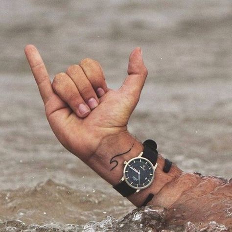 48 petits tatouages homme qui vont vous faire craquer 30 48 petits tatouages homme qui vont vous faire craquer 30