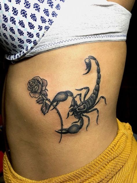 36 tatouages cote femme pour sublimer une cote 1