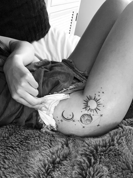 29 tatouages hanche pour femme qui font de l'effet 8