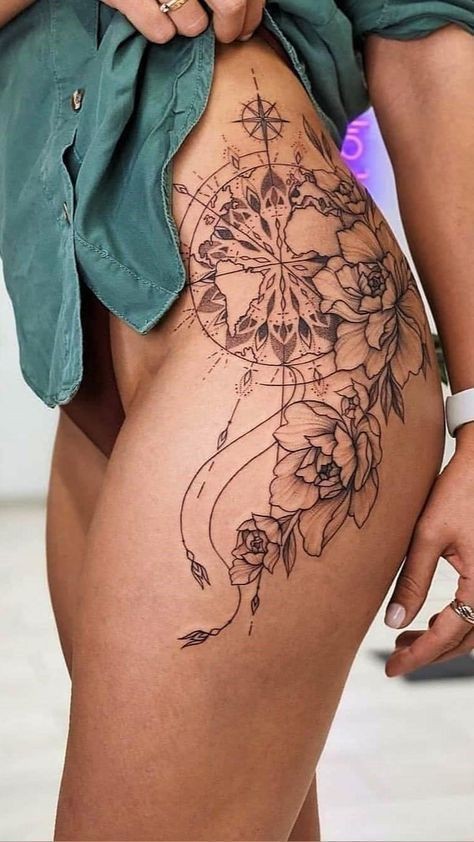 29 tatouages hanche pour femme qui font de l'effet 10