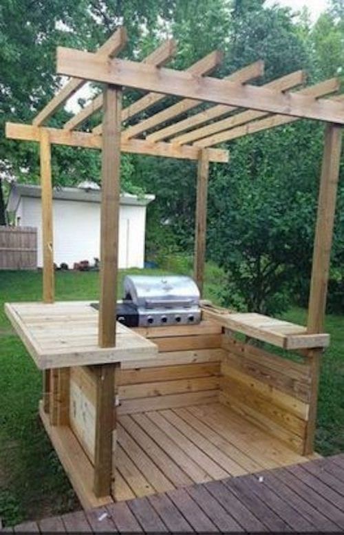 Les 26 plus beaux bars et barbecues en palettes 14 Les 26 plus beaux bars et barbecues en palettes 14