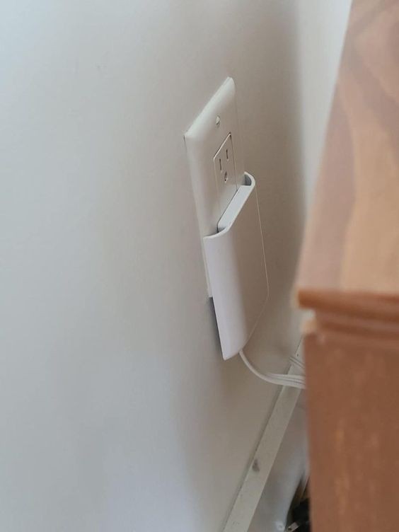 17 top idées de caches prises, câbles et chargeurs 13