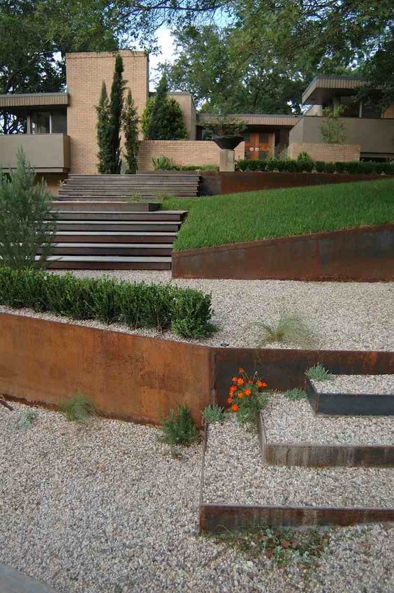 56 idées pour aménager un jardin en pente 11 56 idées pour aménager un jardin en pente 11