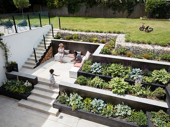 56 idées pour aménager un jardin en pente 15