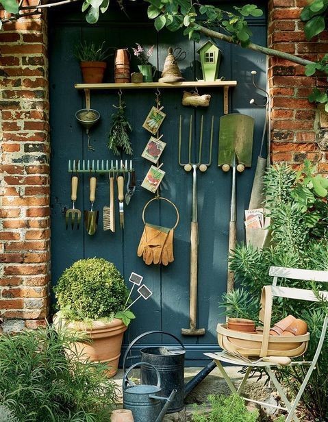 22 idées pour des outils de jardin bien rangés 16 22 idées pour des outils de jardin bien rangés 16