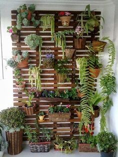24 idées d'étagères pour plantes à faire soi-même avec du bois 18