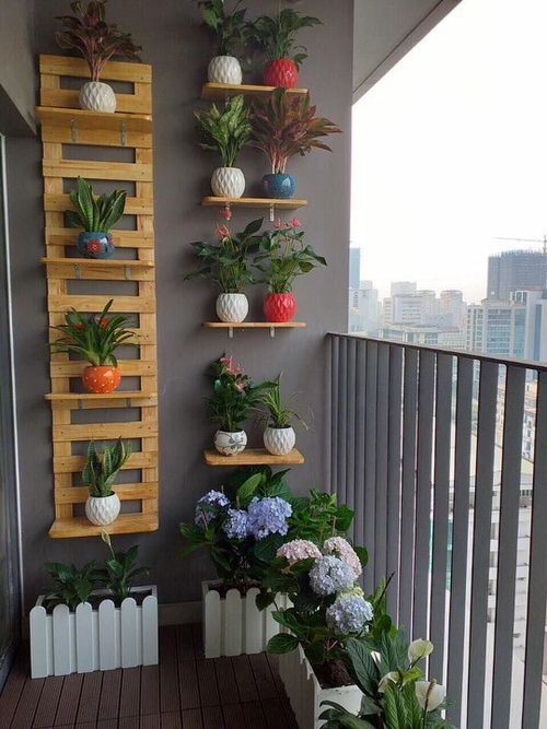 24 idées d'étagères pour plantes à faire soi-même avec du bois 22