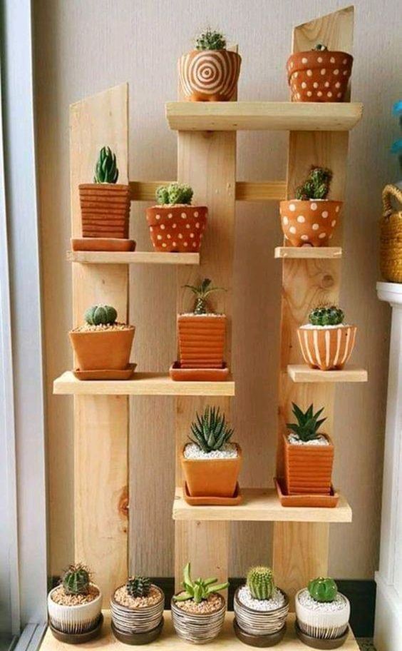 24 idées d'étagères pour plantes à faire soi-même avec du bois 1