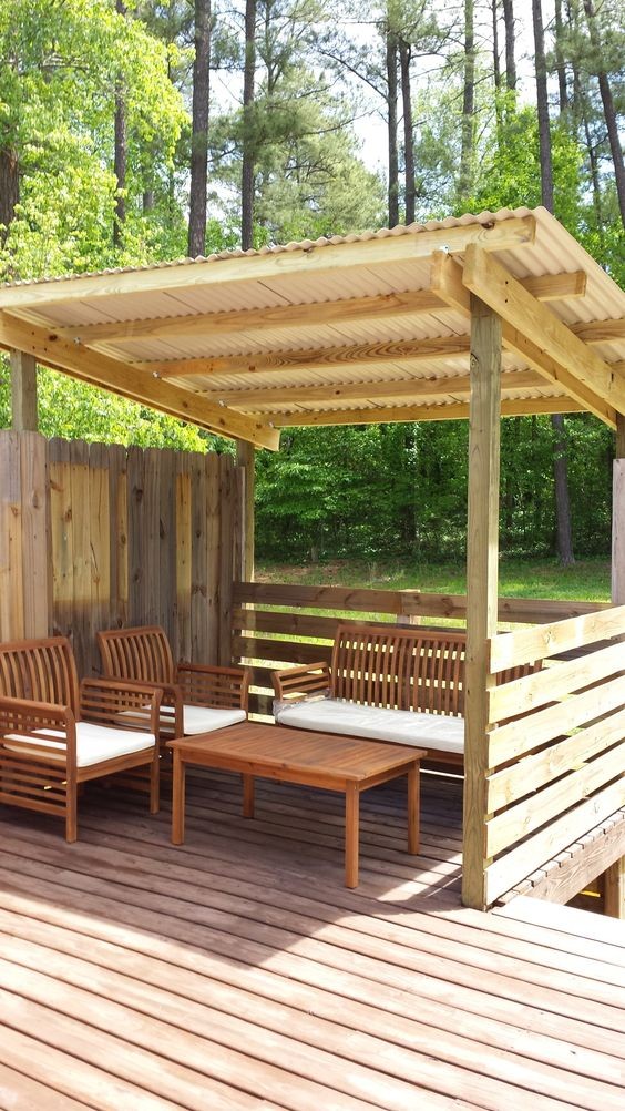 25 idées de tables de jardin avec bancs et toits en bois 2