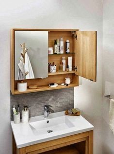 31 idées pour gagner de la place dans une petite salle de bain 27