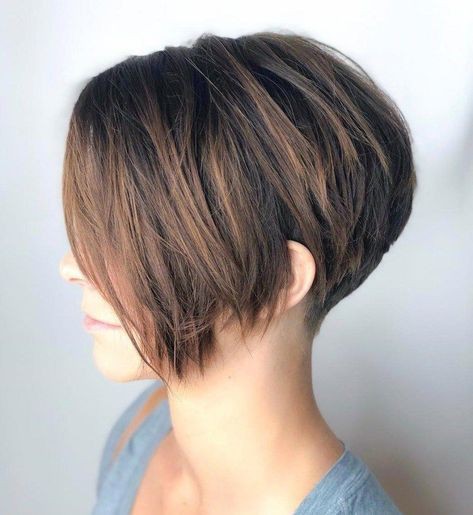 77 coupes de cheveux courtes pour rajeunir en un coup de ciseaux 9
