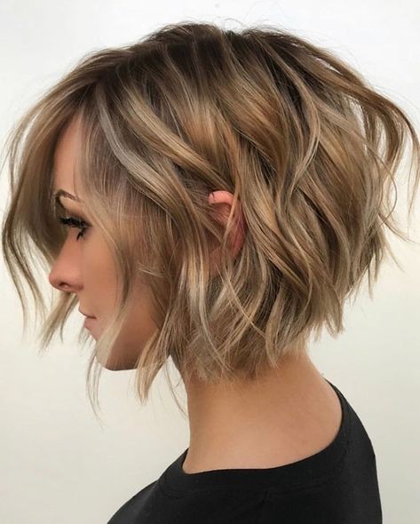 77 coupes de cheveux courtes pour rajeunir en un coup de ciseaux 11