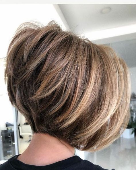 77 coupes de cheveux courtes pour rajeunir en un coup de ciseaux 17