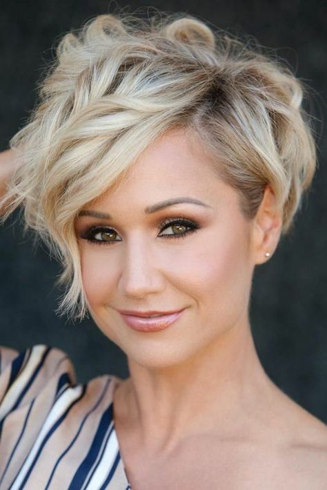 77 coupes de cheveux courtes pour rajeunir en un coup de ciseaux 57