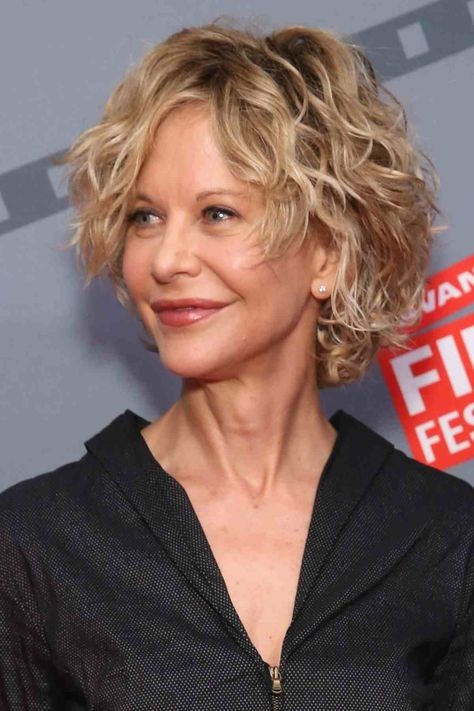 77 coupes de cheveux courtes pour rajeunir en un coup de ciseaux 59
