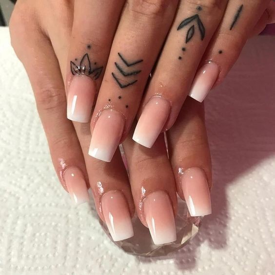 18 top idées de tatouages main qui sublimeront vos mains 1 18 top idées de tatouages main qui sublimeront vos mains 1