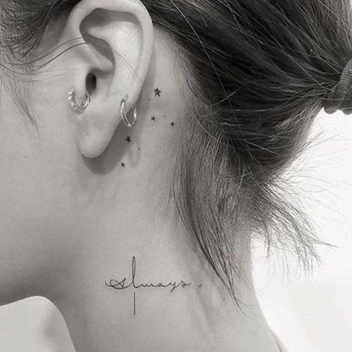 100 Tatouages derrière l'oreille mignons pour femme 50