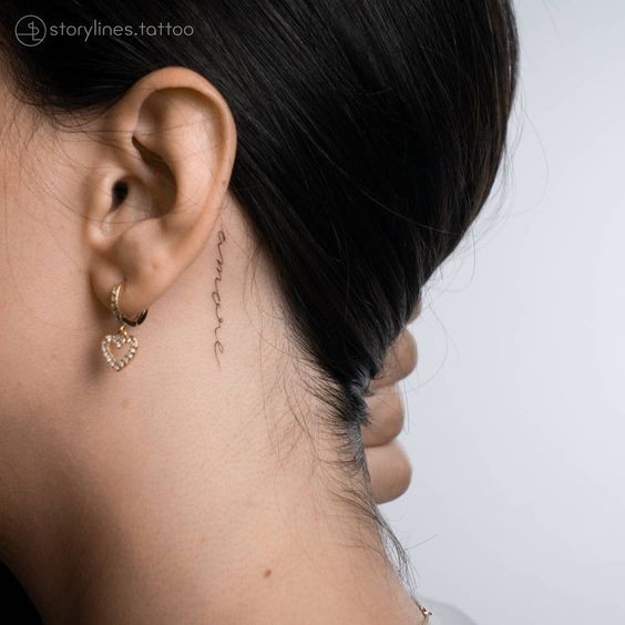 100 Tatouages derrière l'oreille mignons pour femme 17