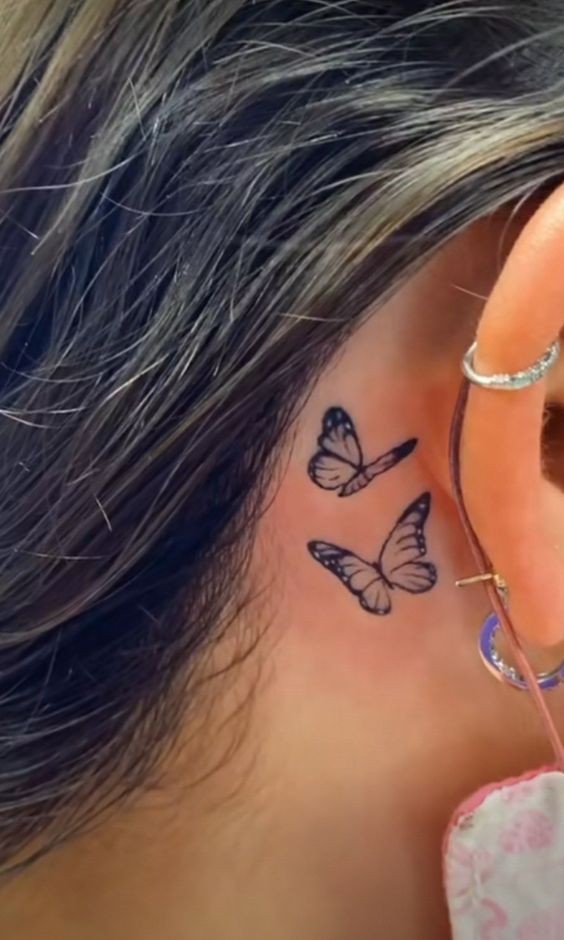 100 Tatouages derrière l'oreille mignons pour femme 90