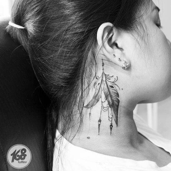 100 Tatouages derrière l'oreille mignons pour femme 97