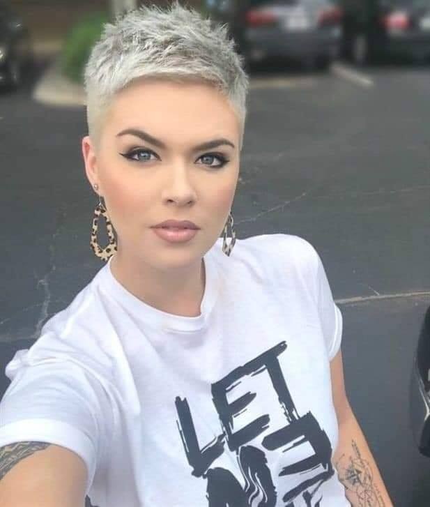 19 idées en tendances de coupes de cheveux courts 4