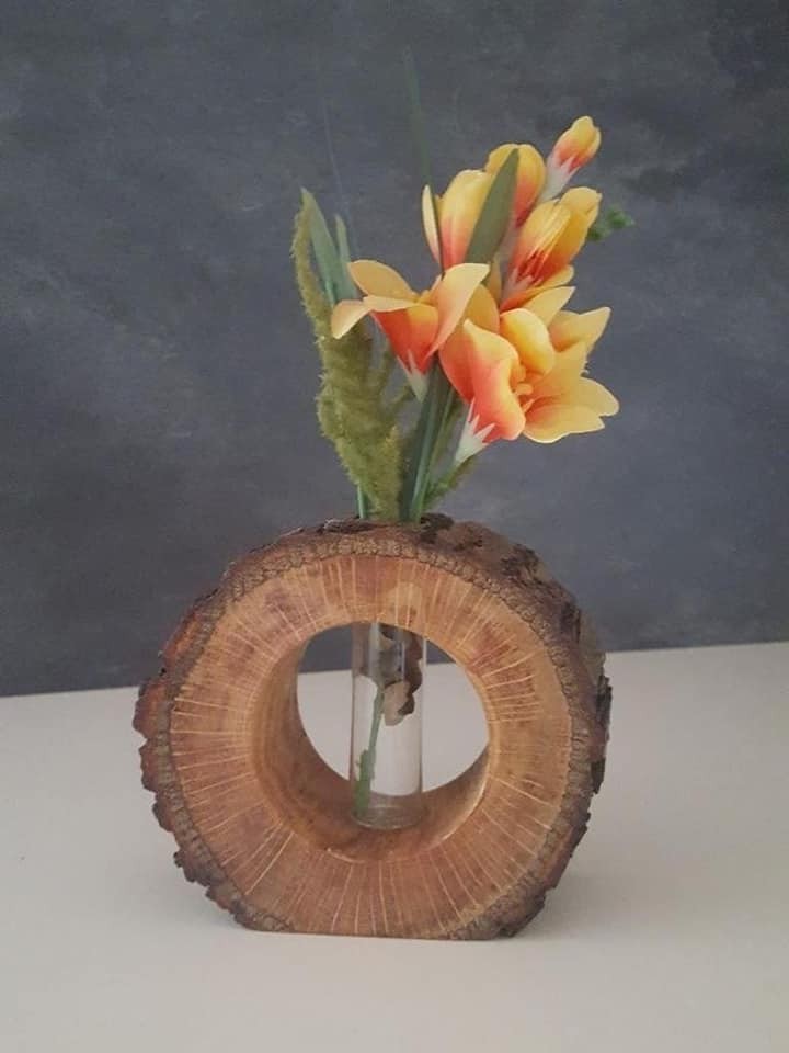 17 idées décoratives pour votre maison en utilisant des bûches de bois 13
