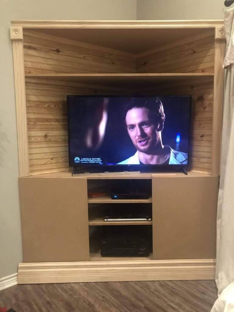 21 idées pour la création d'un meuble tv d'angle en bois 18 21 idées pour la création d'un meuble tv d'angle en bois 18