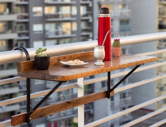 28 idées de tables pour balcon pour bien recevoir vos amis 19