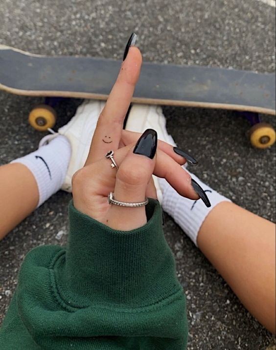 29 idées de tatouages féminins qui font de l'effet 14 29 idées de tatouages féminins qui font de l'effet 14