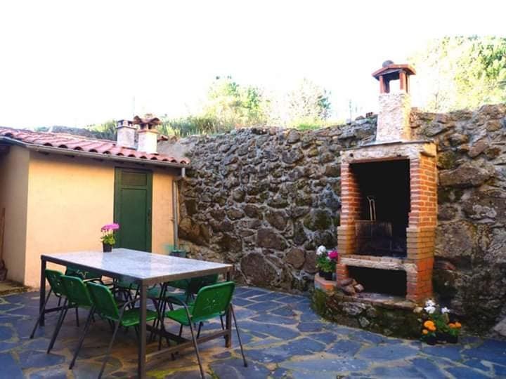 33 idées parfaites pour décorer les murs avec des pierres et des briques 9