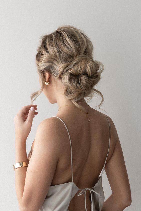 100 Coiffures de mariage chic pour cheveux longs 35 100 Coiffures de mariage chic pour cheveux longs 35