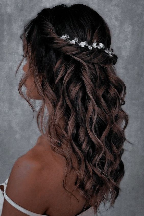 100 Coiffures de mariage chic pour cheveux longs 43 100 Coiffures de mariage chic pour cheveux longs 43