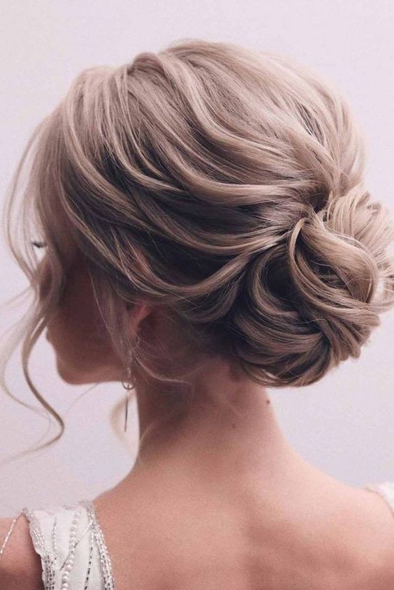 100 Coiffures de mariage chic pour cheveux longs 48 100 Coiffures de mariage chic pour cheveux longs 48