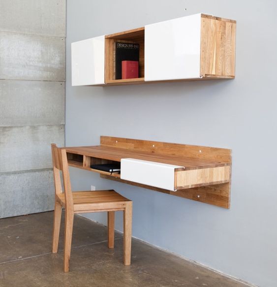14 tables de chevet flottantes pour le travail sur les ordinateurs portables 12