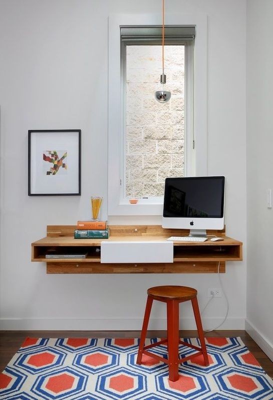 14 tables de chevet flottantes pour le travail sur les ordinateurs portables 4