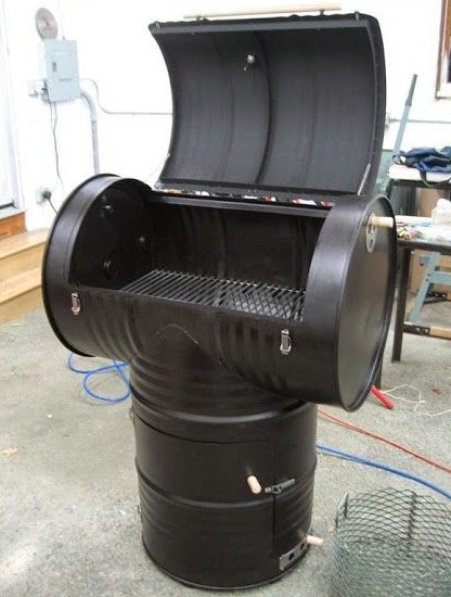 17 idées de barbecues à faire avec des barils en métal 7