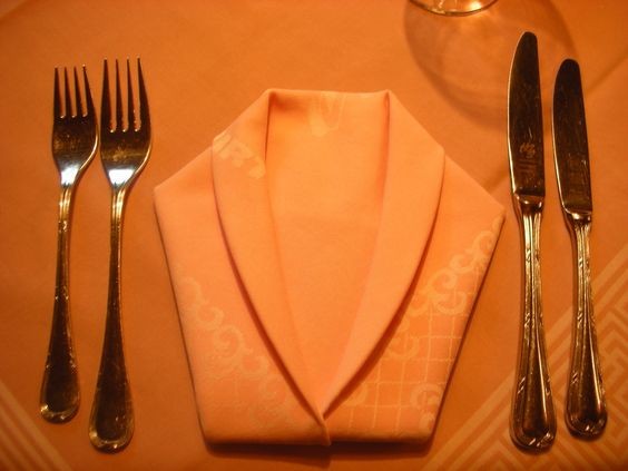Les 27 plus belles idées de pliages de serviettes 1 Les 27 plus belles idées de pliages de serviettes 1