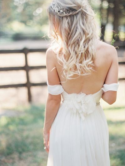 26 Coiffures de mariage mi-longs avec cheveux lâchés 7 26 Coiffures de mariage mi-longs avec cheveux lâchés 7