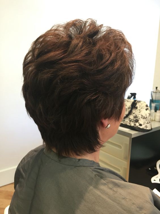 Les 50 plus belles coupes courtes femme 50 ans 14 Les 50 plus belles coupes courtes femme 50 ans 14