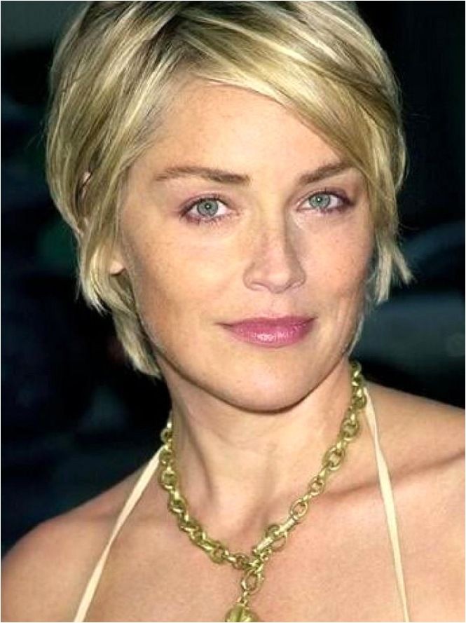 Les 50 plus belles coupes courtes femme 50 ans 32 Les 50 plus belles coupes courtes femme 50 ans 32