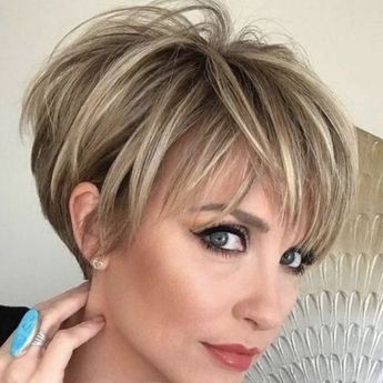 Les 50 plus belles coupes courtes femme 50 ans 38 Les 50 plus belles coupes courtes femme 50 ans 38